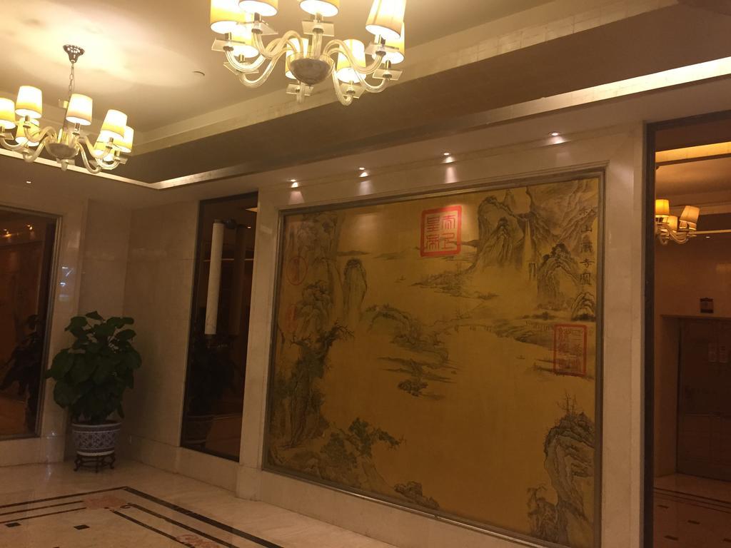 Grand Soluxe Hotel Xi'An Сиань Экстерьер фото